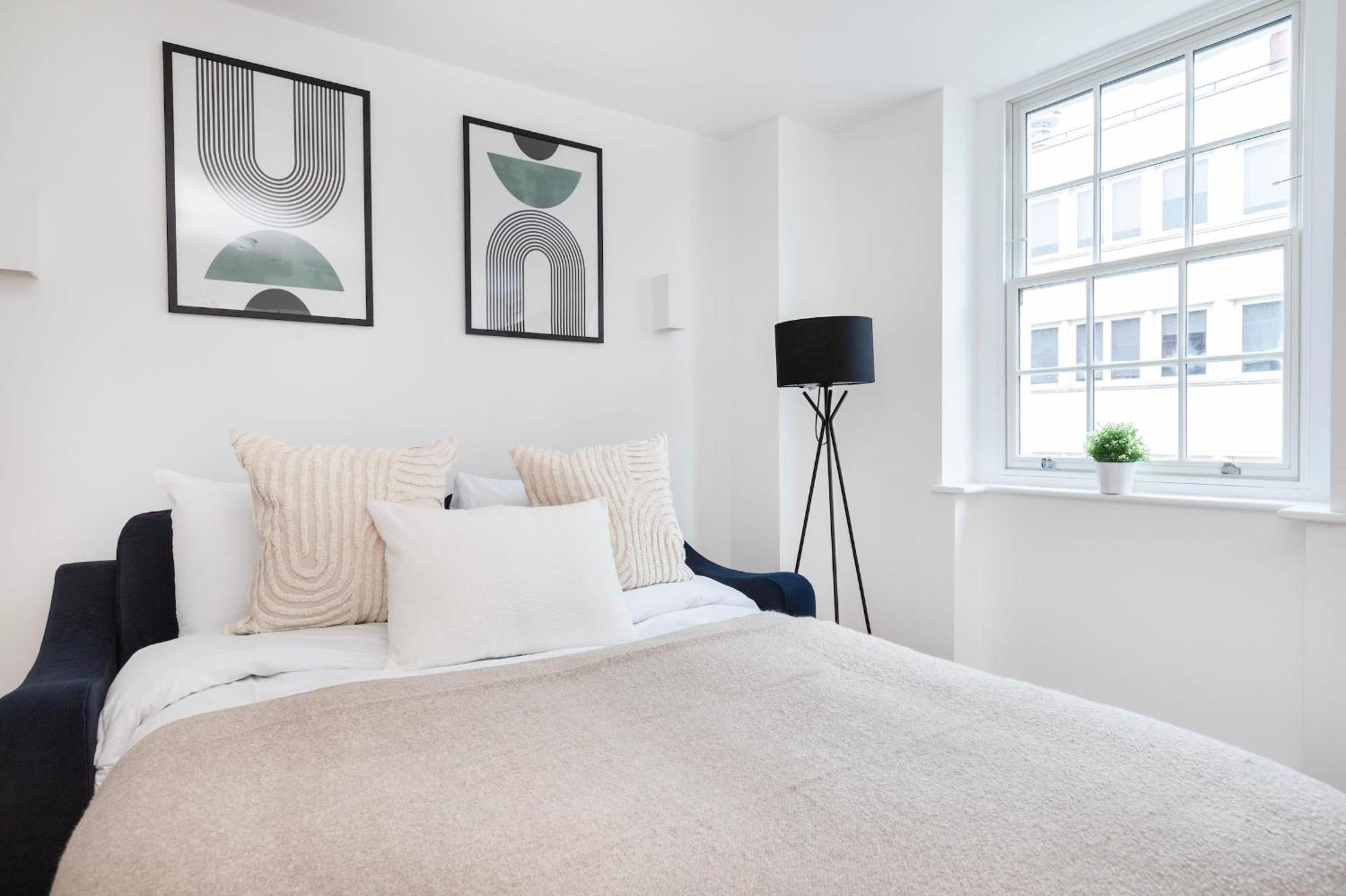 Fitzrovia With Balcony - Cityapartmentstay لندن المظهر الخارجي الصورة